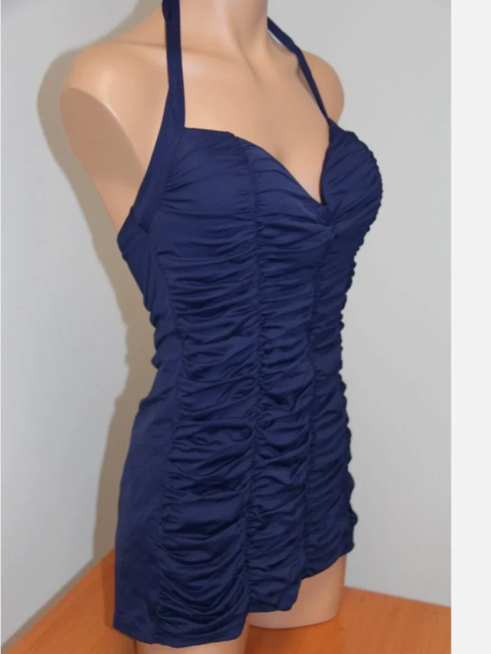 New DKNY Donna Karan Swimsuit 1 one piece size 6 Currant Swimdress underwire - Picture 3 of 4
